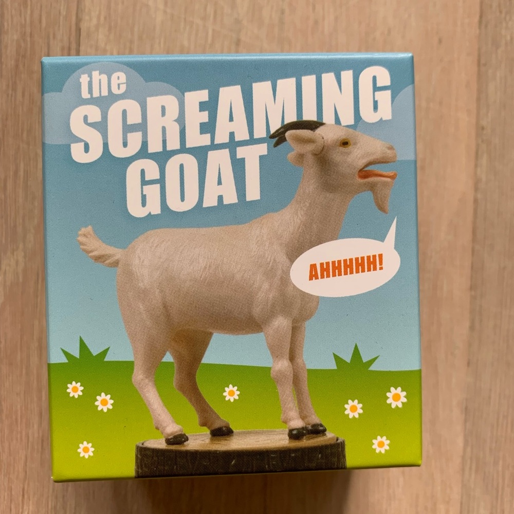 NWT The Screaming Goat Desk Decoration